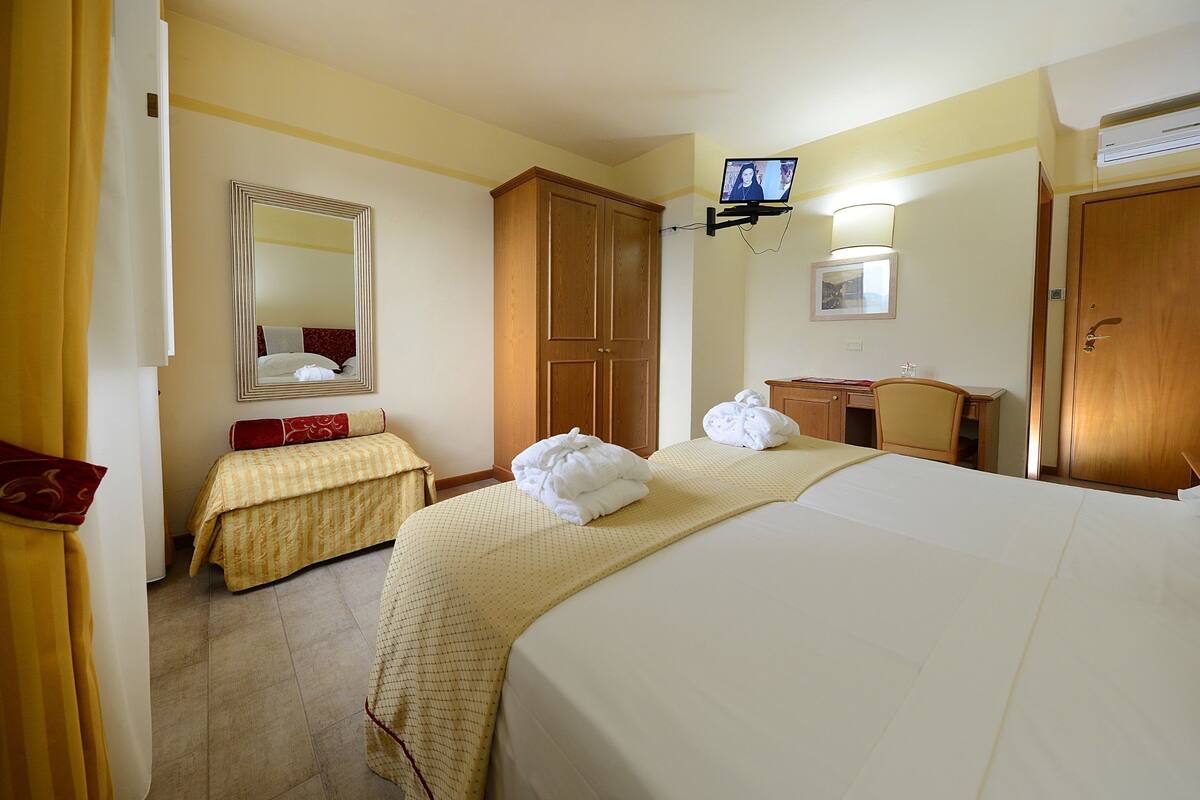 comfort triple room | minibar, in-room safe, desk, blackout curtains