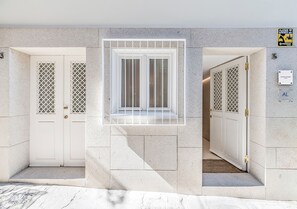 Front of property - Oporto Street Aldas (Porto)