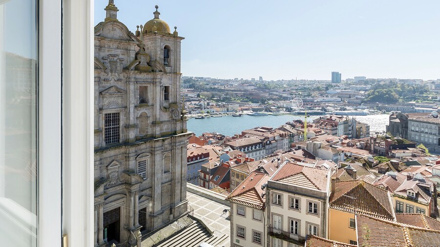 Oporto Street Aldas