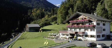 واجهة المنشأة