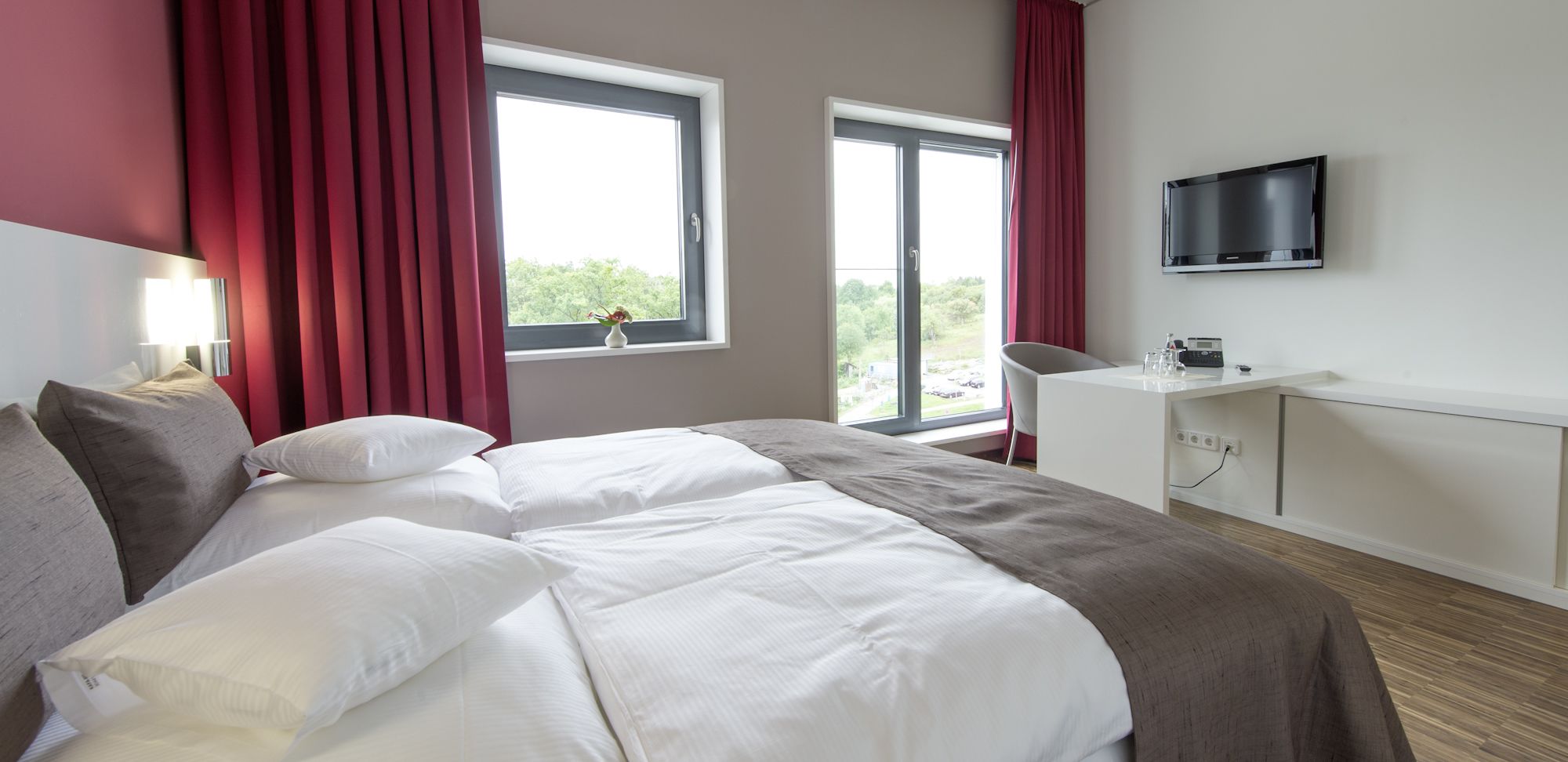 Bộ đồ giường kháng dị ứng, truy cập Internet không dây miễn phí 