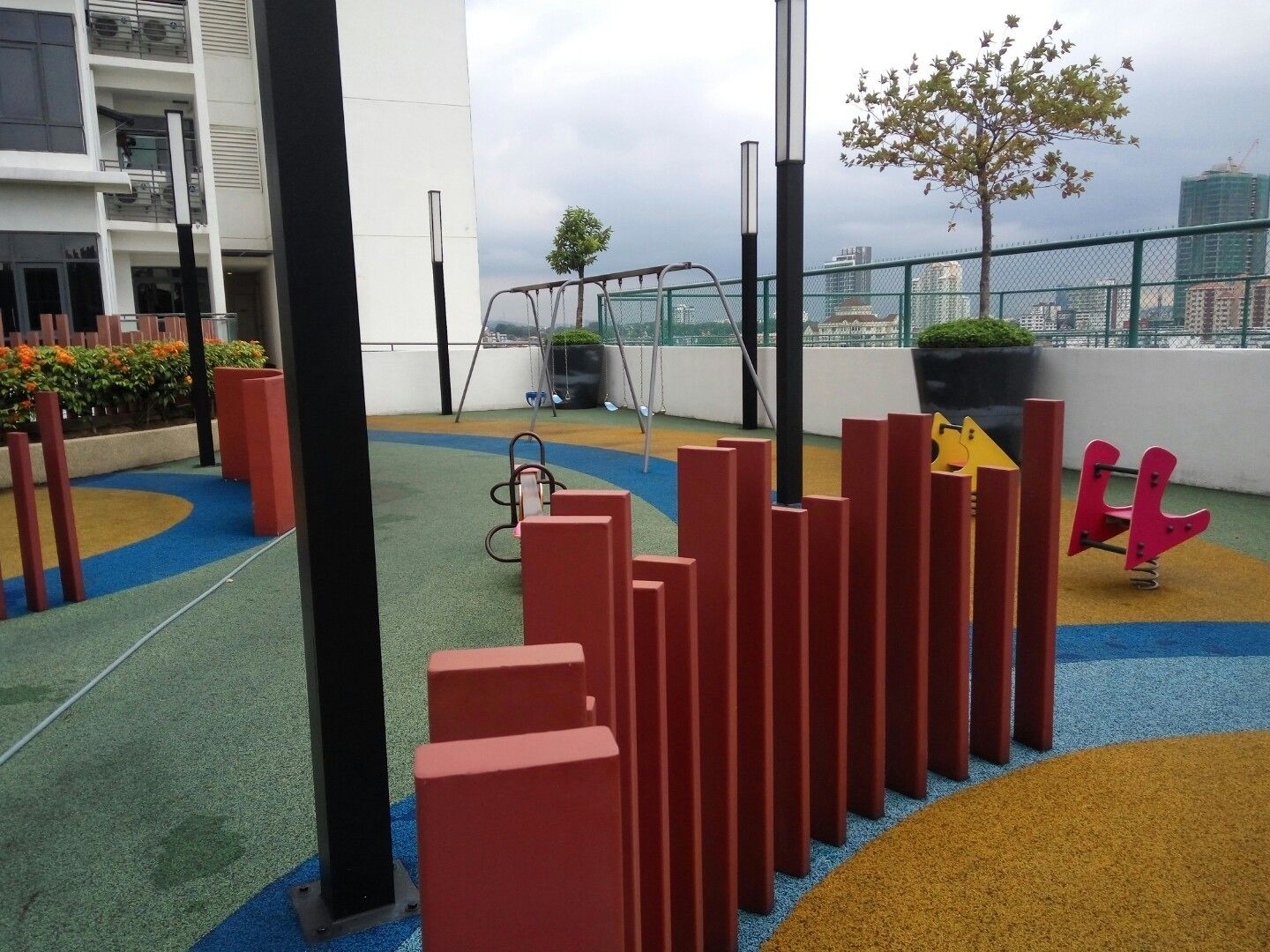 children’s play area – outdoor