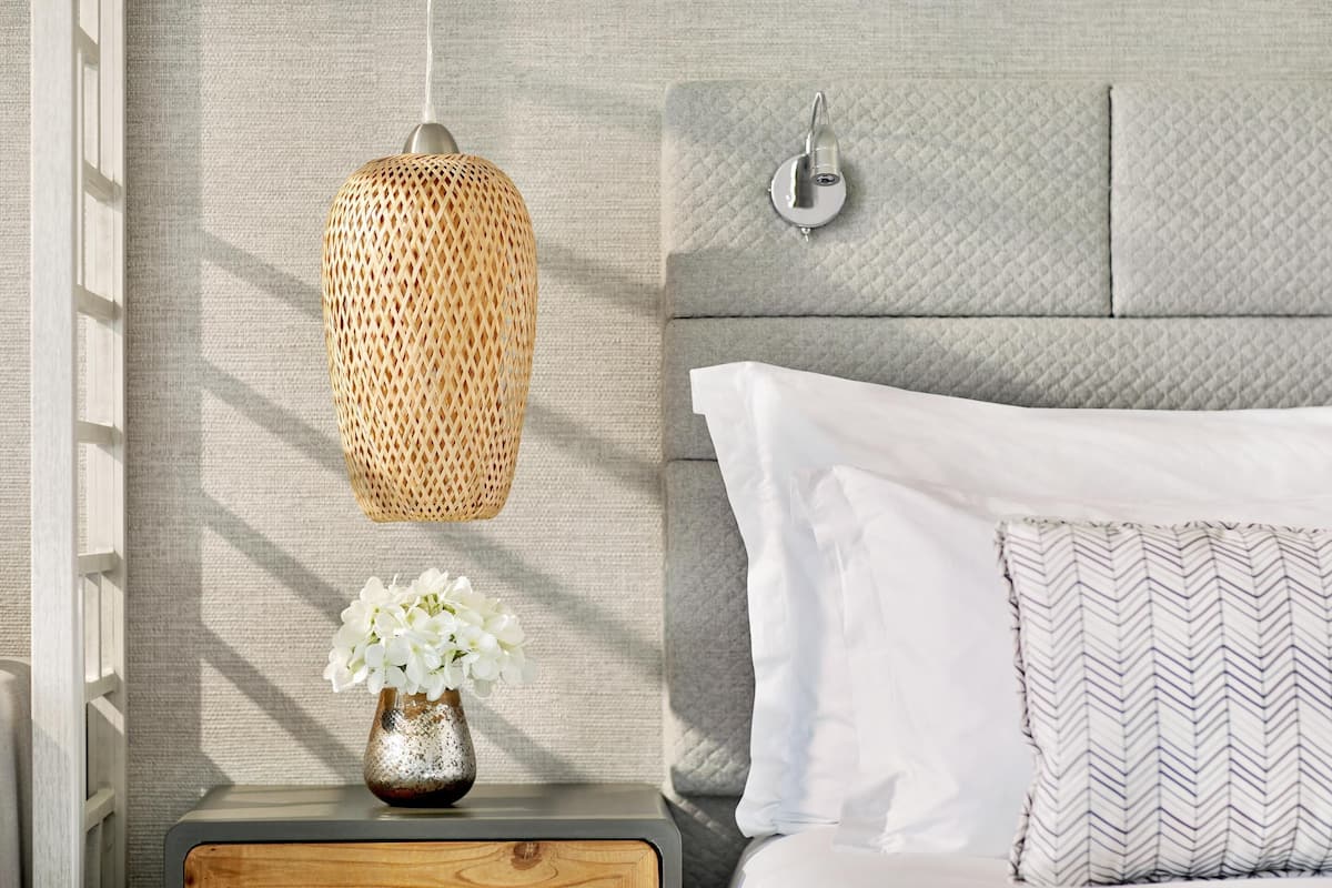 Luxe beddengoed, een gratis minibar, een kluis op de kamer
