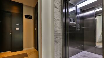 Elevator
