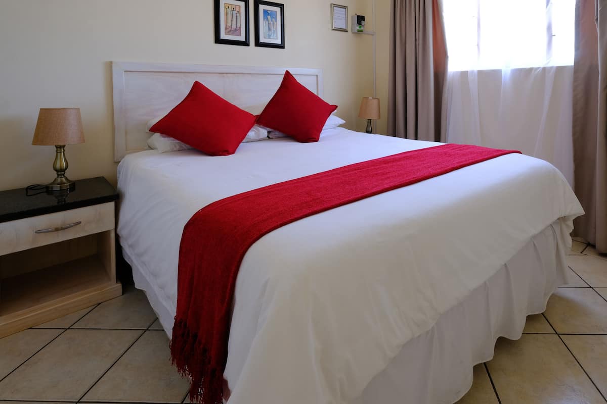 Apartemen, 2 kamar tidur, Bebas Asap Rokok | Meja kerja, tirai kedap cahaya, Wi-Fi gratis, dan seprai linen