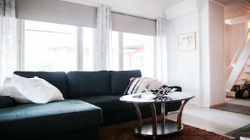 1 bedroom, iron/ironing board, travel crib, bed sheets