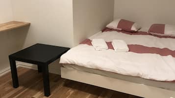 Standaard appartement | 2 slaapkamers, een strijkplank/strijkijzer, gratis wifi, beddengoed