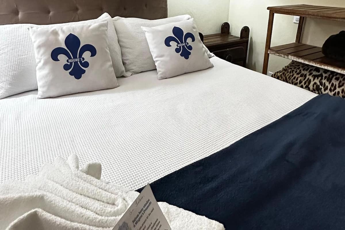 Minibar, in-room safe, free WiFi, bed sheets