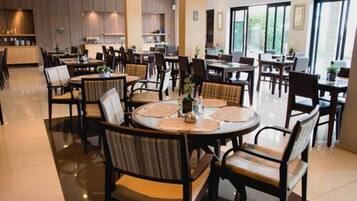 Colazione a buffet inclusa, servita tutte le mattine