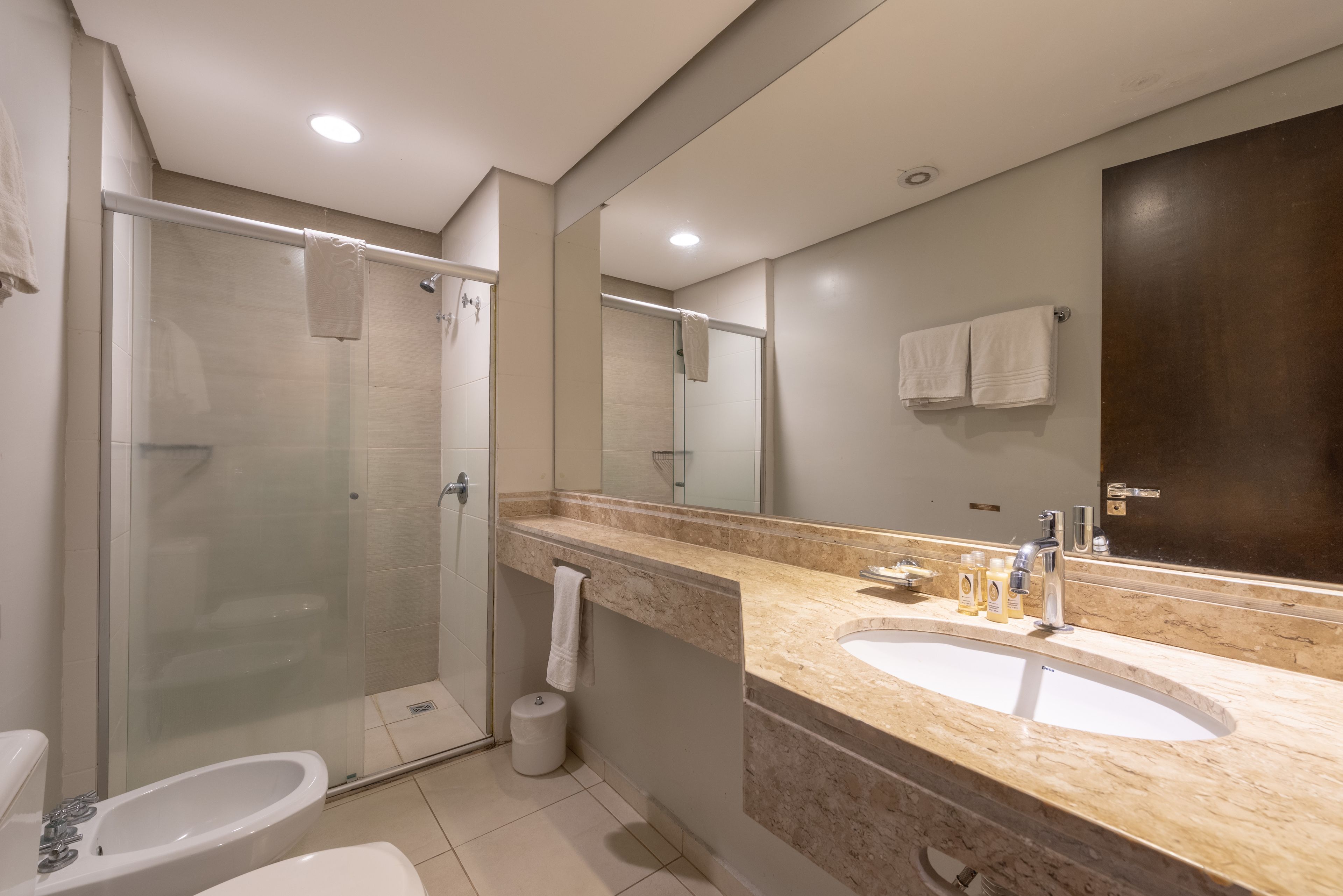 shower, free toiletries, towels