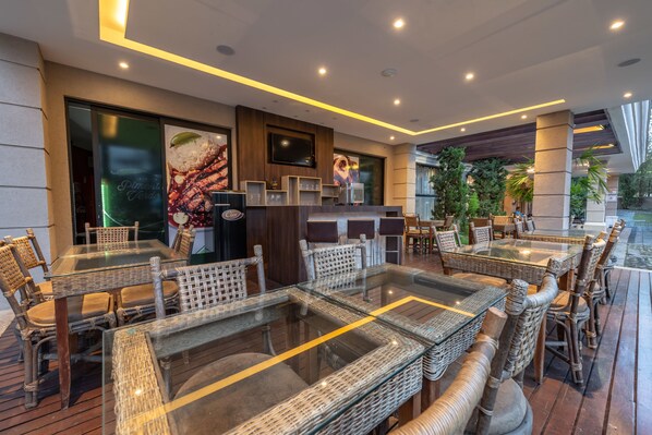 Bar (on property) - Class Hotel Passos (Passos)