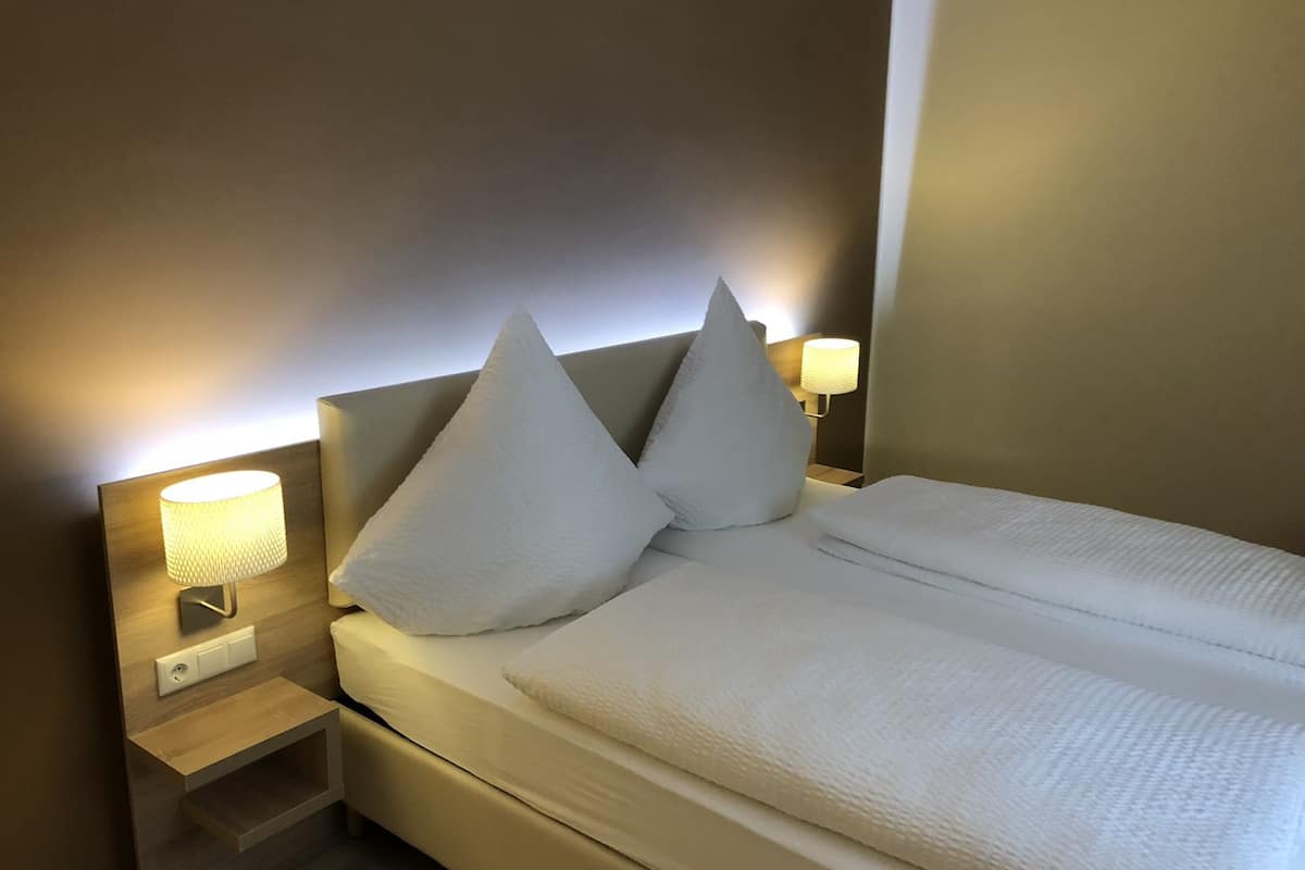 in-room safe, desk, blackout curtains, free wifi