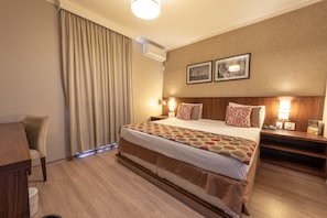 Suite (Class Master) | Minibar, desk, free WiFi, bed sheets