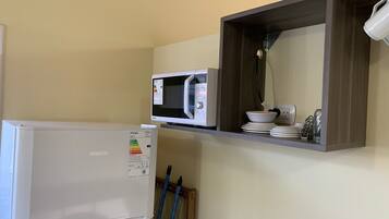Family Apartment, 1 Bedroom, Smoking, Private Bathroom | Private kitchen