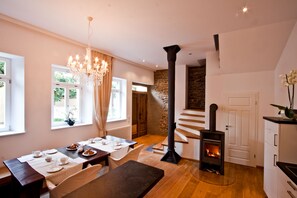 Daily cooked-to-order breakfast (EUR 16 per person) - Konventchen (Aschaffenburg)