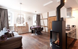 Suite (Liz) | Skrivebord, blendingsgardiner, lydisolert og strykejern/-brett