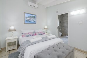 Classic Villa, 2 Bedrooms | 2 bedrooms, iron/ironing board - San Lameer Villa Rentals  2301 (Southbroom)