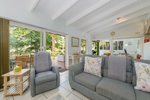 Classic Villa, 2 Bedrooms | Living area | TV - San Lameer Villa Rentals  2301 (Southbroom)