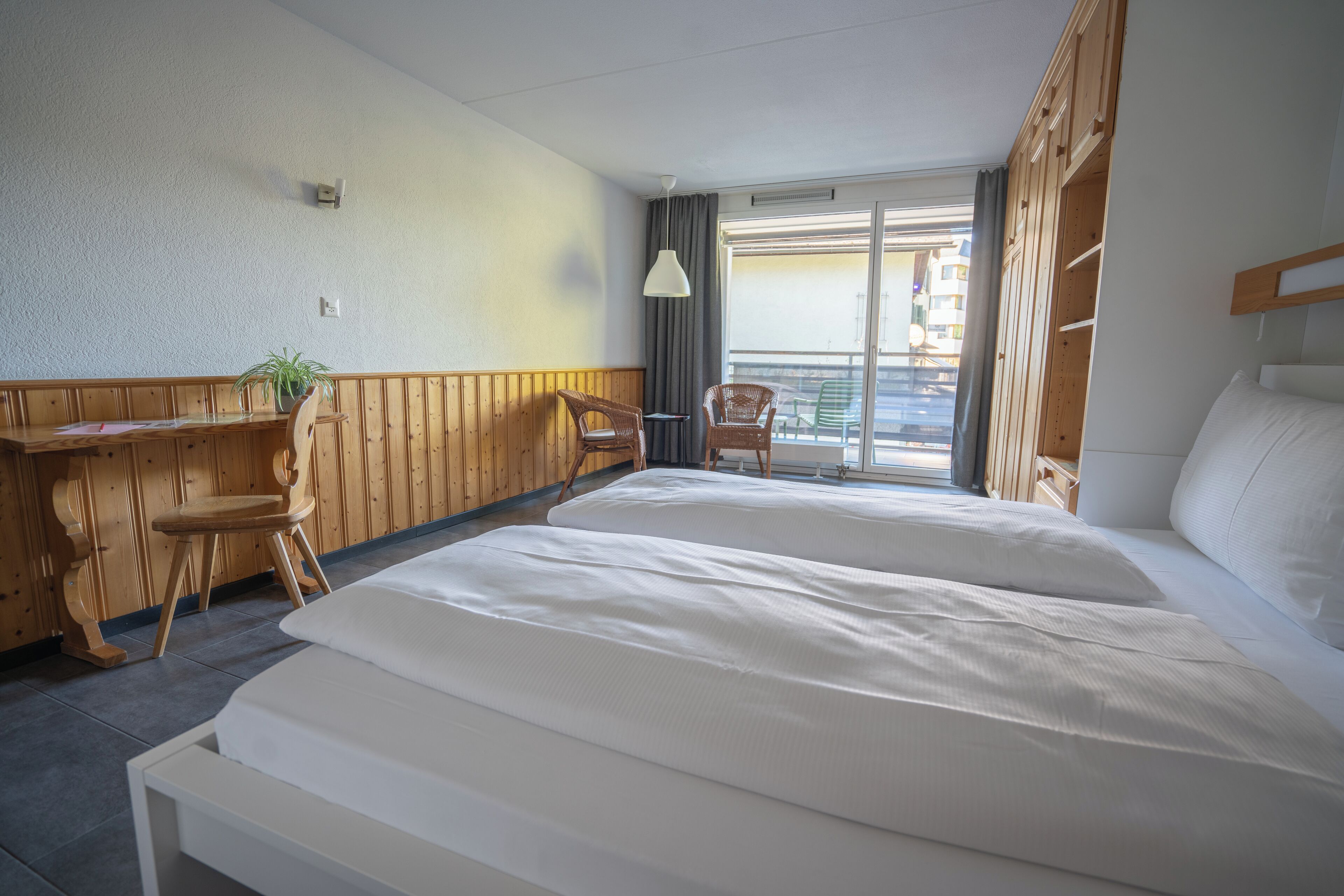 double room comfort balcony, use of indoor pool and sauna | 1 bedroom, minibar, in-room safe, individually decorated