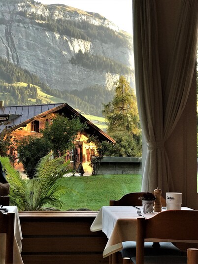 Hotel des Alpes
