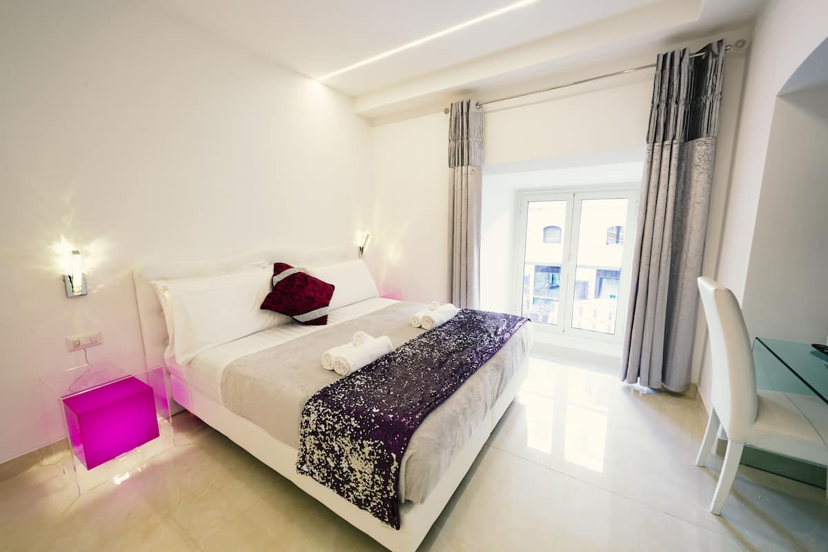 Camera Standard con letto matrimoniale o 2 letti singoli, vista città
