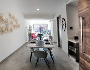 Apartment | In-room dining