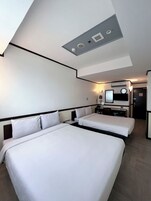 객실 내 금고, 책상, 암막 커튼, 무료 WiFi