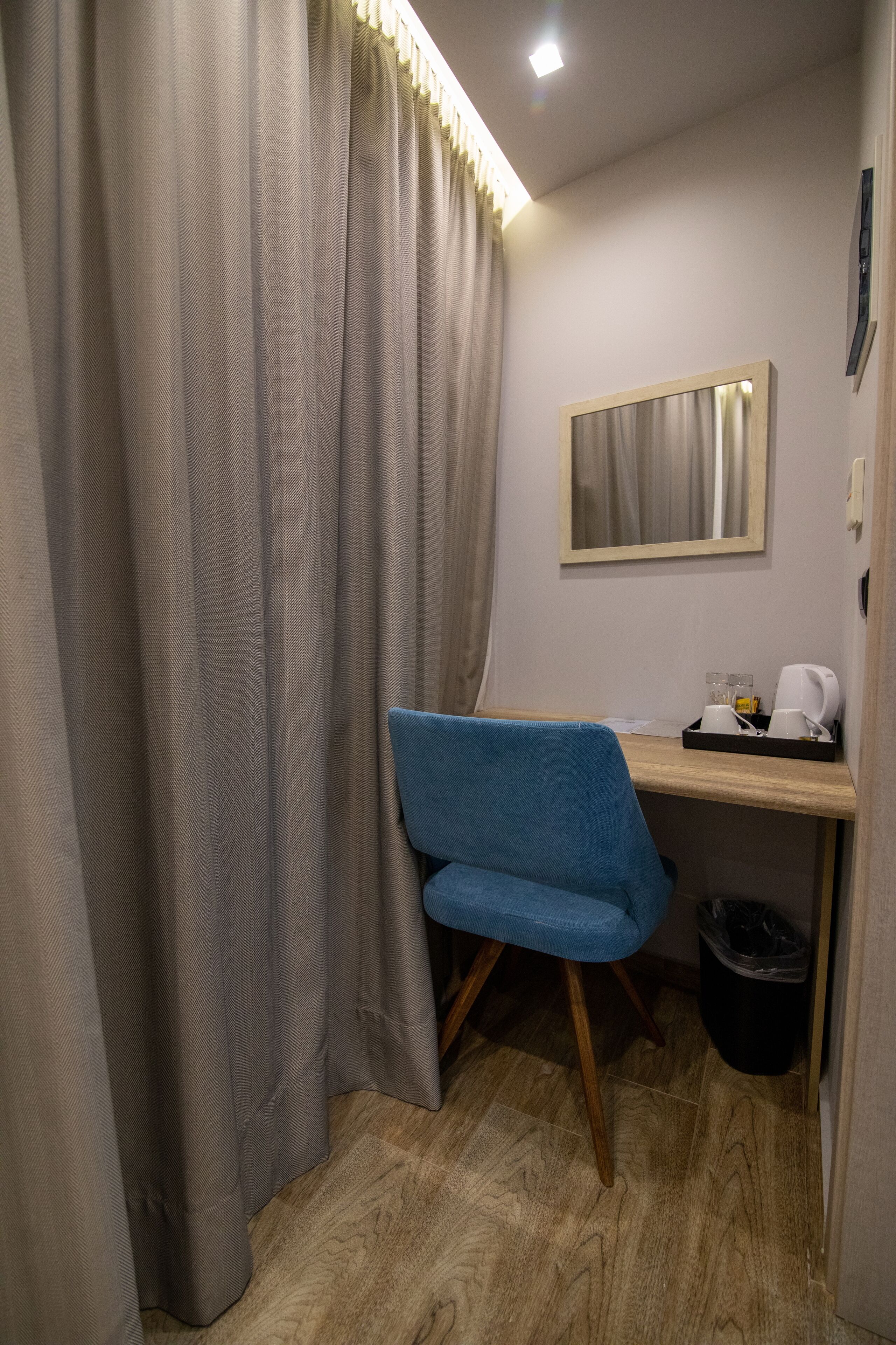 double room, garden view | 1 bedroom, minibar, in-room safe, desk