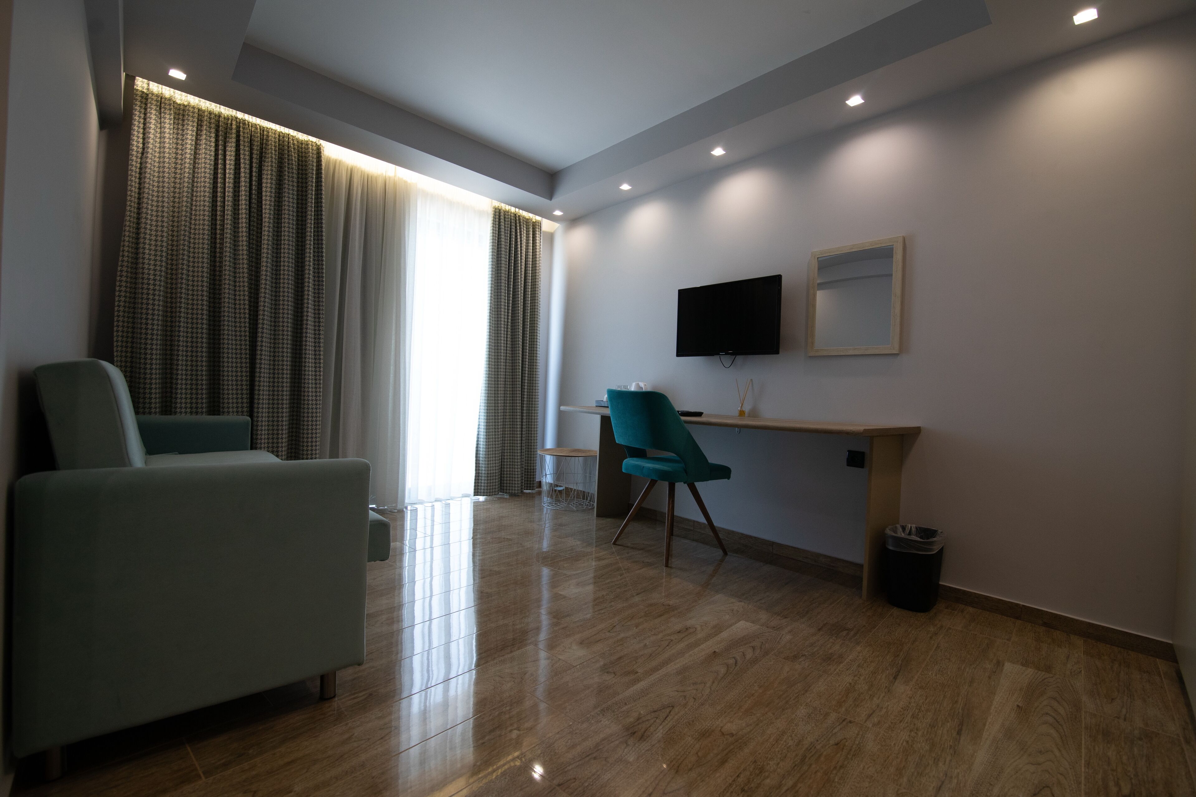 supreme suite sea view | 1 bedroom, minibar, in-room safe, desk