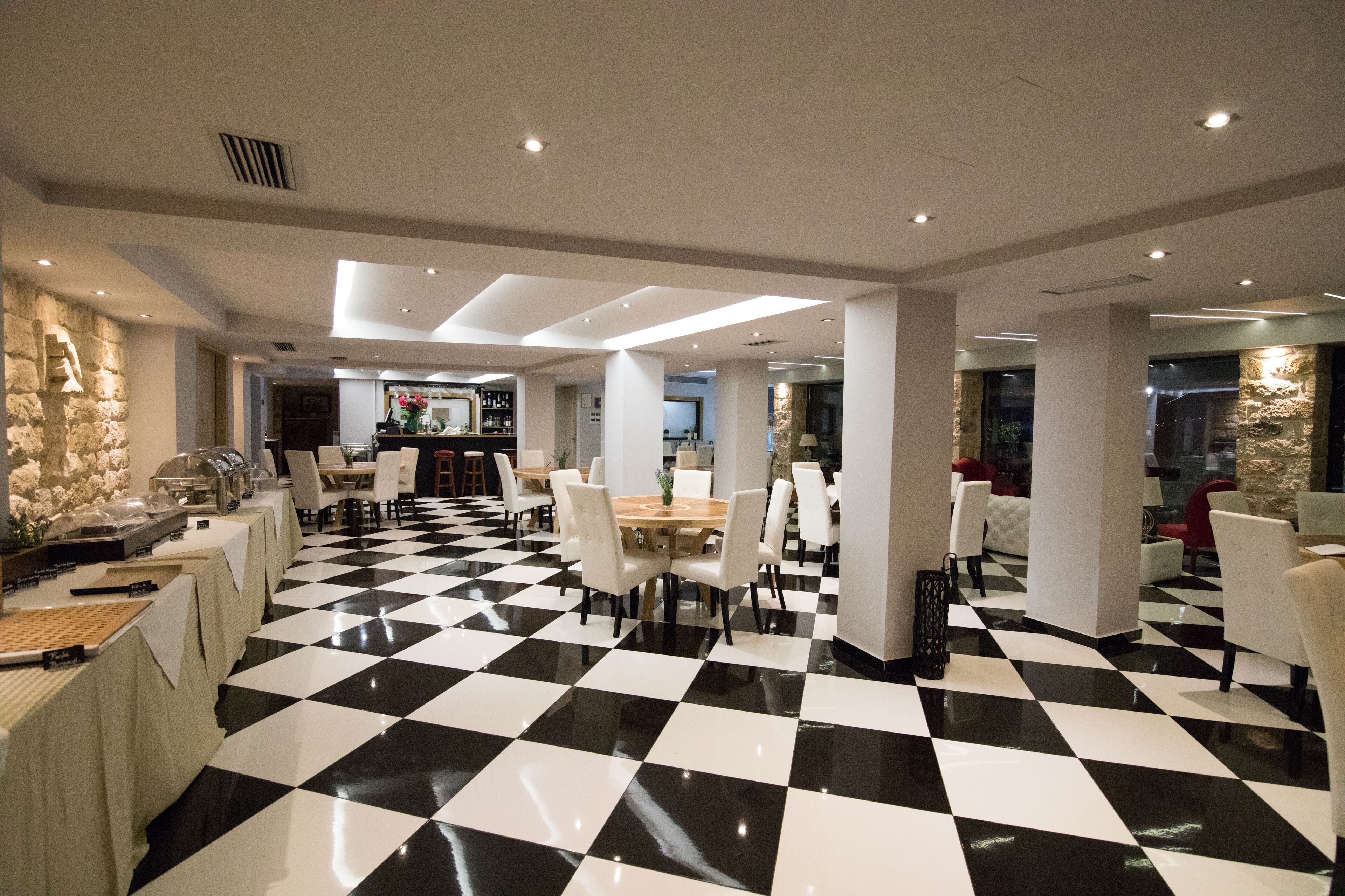 daily continental breakfast (eur 7 per person)