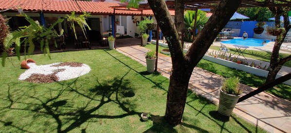 32 吋LCD 電視連數碼電視頻道、電視