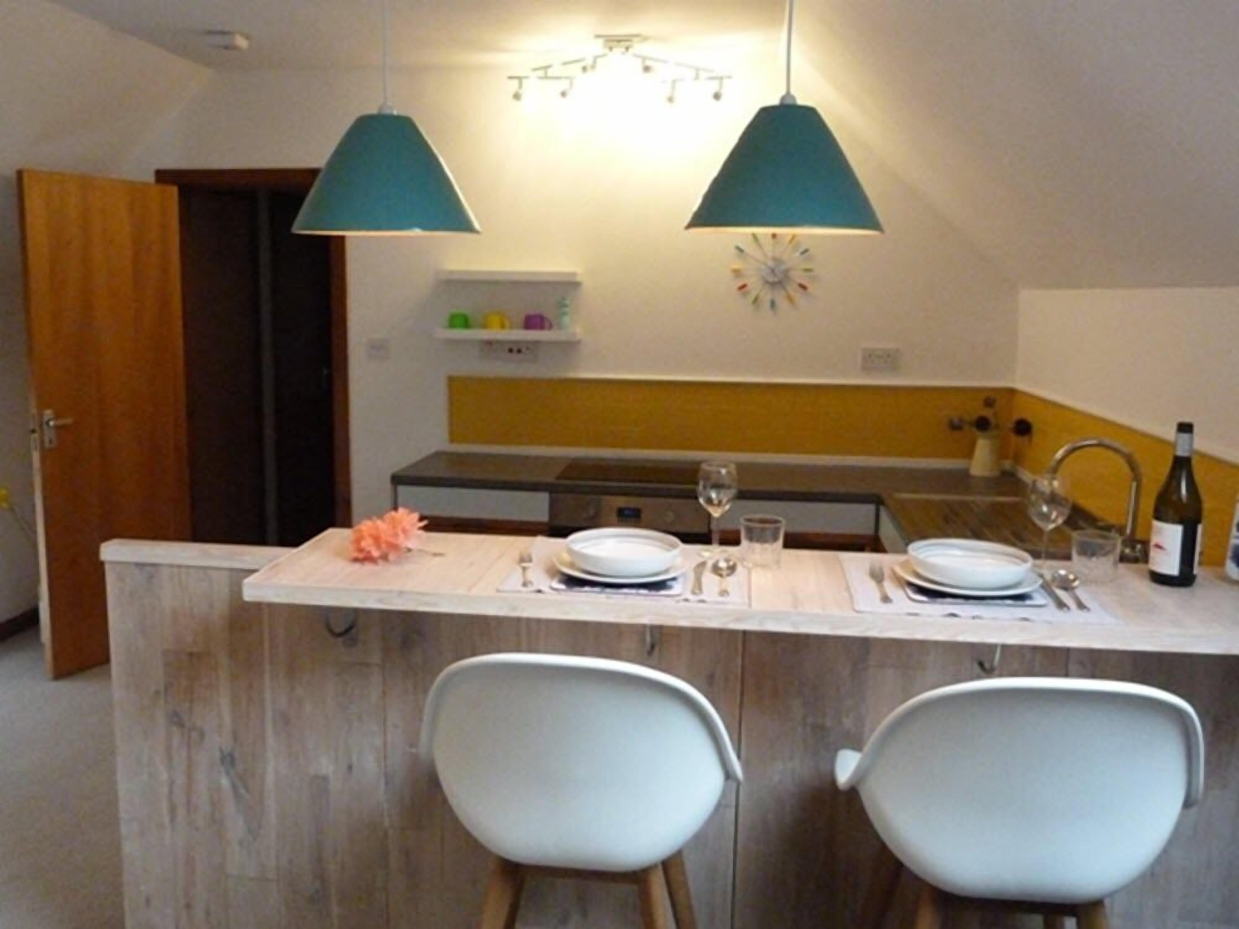 Loft, 1 Queen Bed | In-room dining