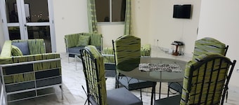 Immeuble Grand Paris De Treichville