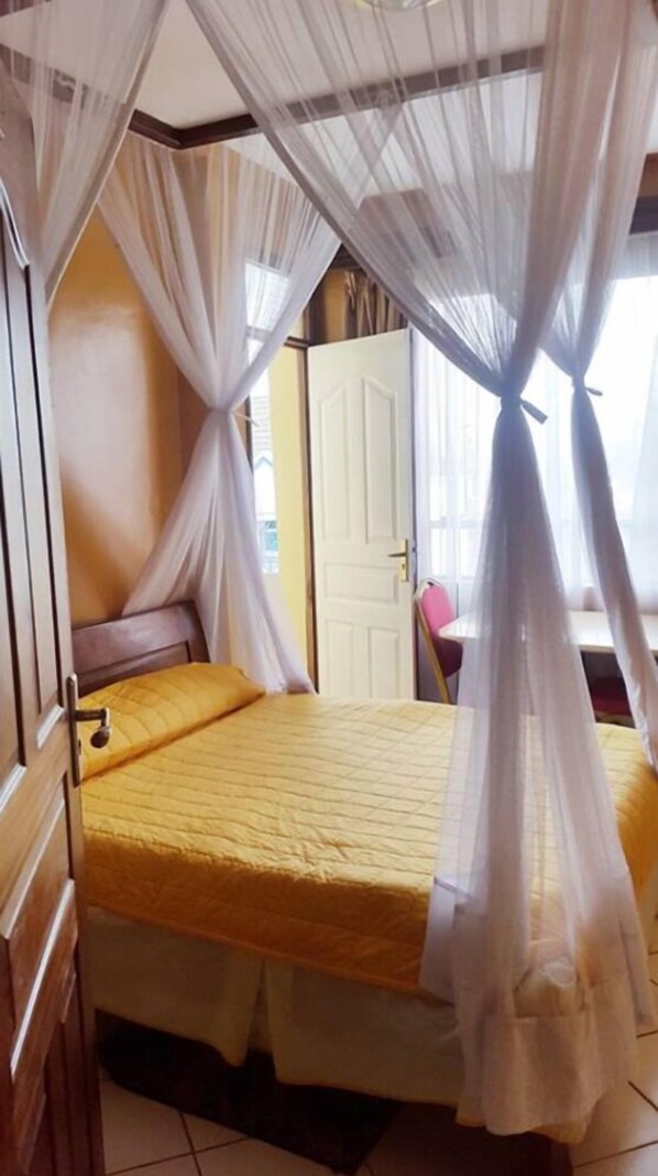 Premium bedding, desk, free WiFi, bed sheets