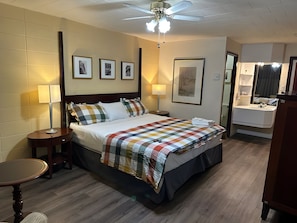 Chambre Standard, 1 très grand lit, vue jardin