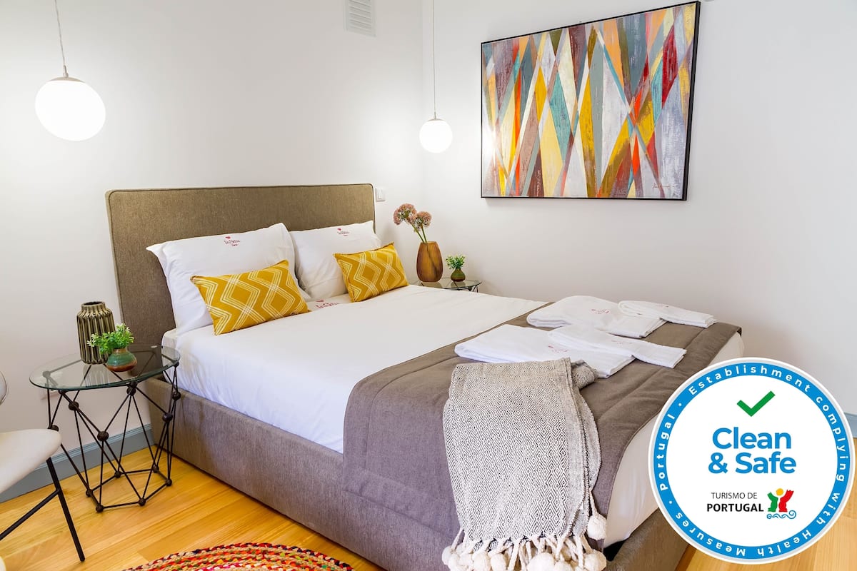 Apartment, 1 Bedroom, Terrace, Ground Floor (Garden Whispers – R/C) | Desk, soundproofing, iron/ironing board, WiFi (free)