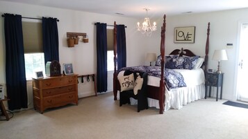 Quarto casal | Individualmente decorados, individualmente mobiliados, escrivaninha