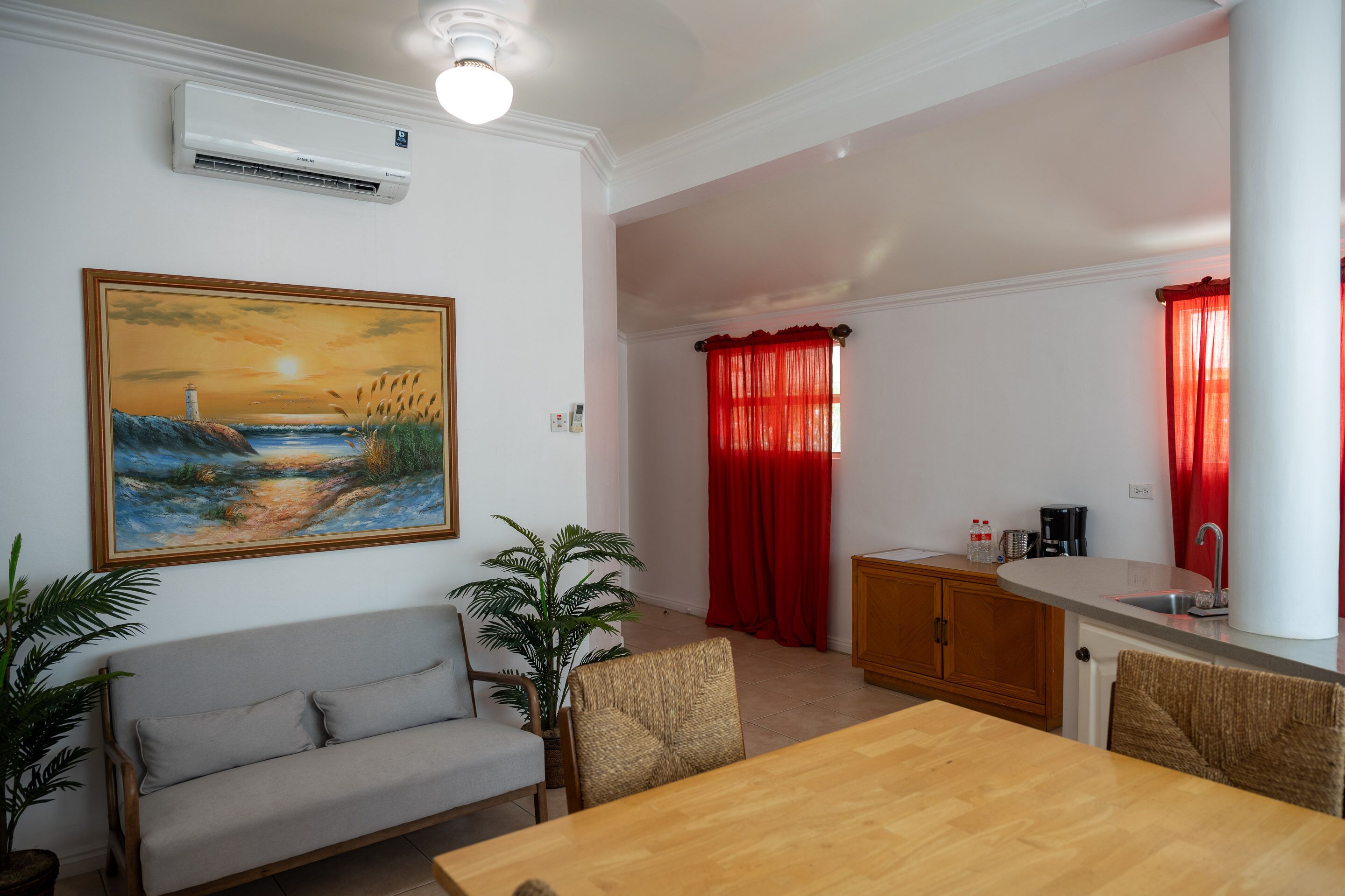 presidential suite, 1 king bed | living area | 40-inch lcd tv with cable channels, tv