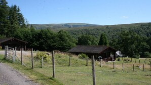 Exterior - Highgarry Lodges (Invergarry)