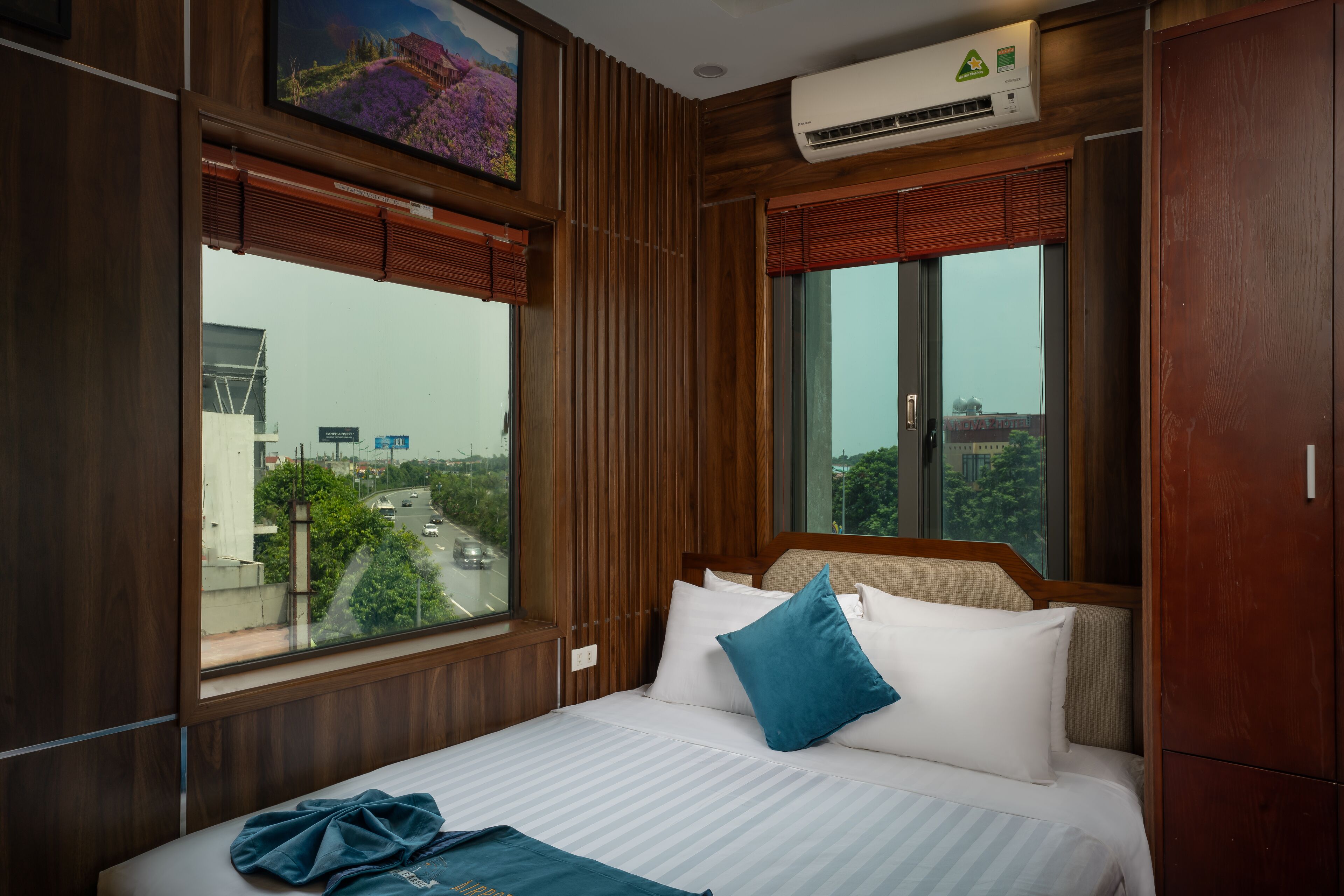 premium bedding, memory-foam beds, minibar, in-room safe