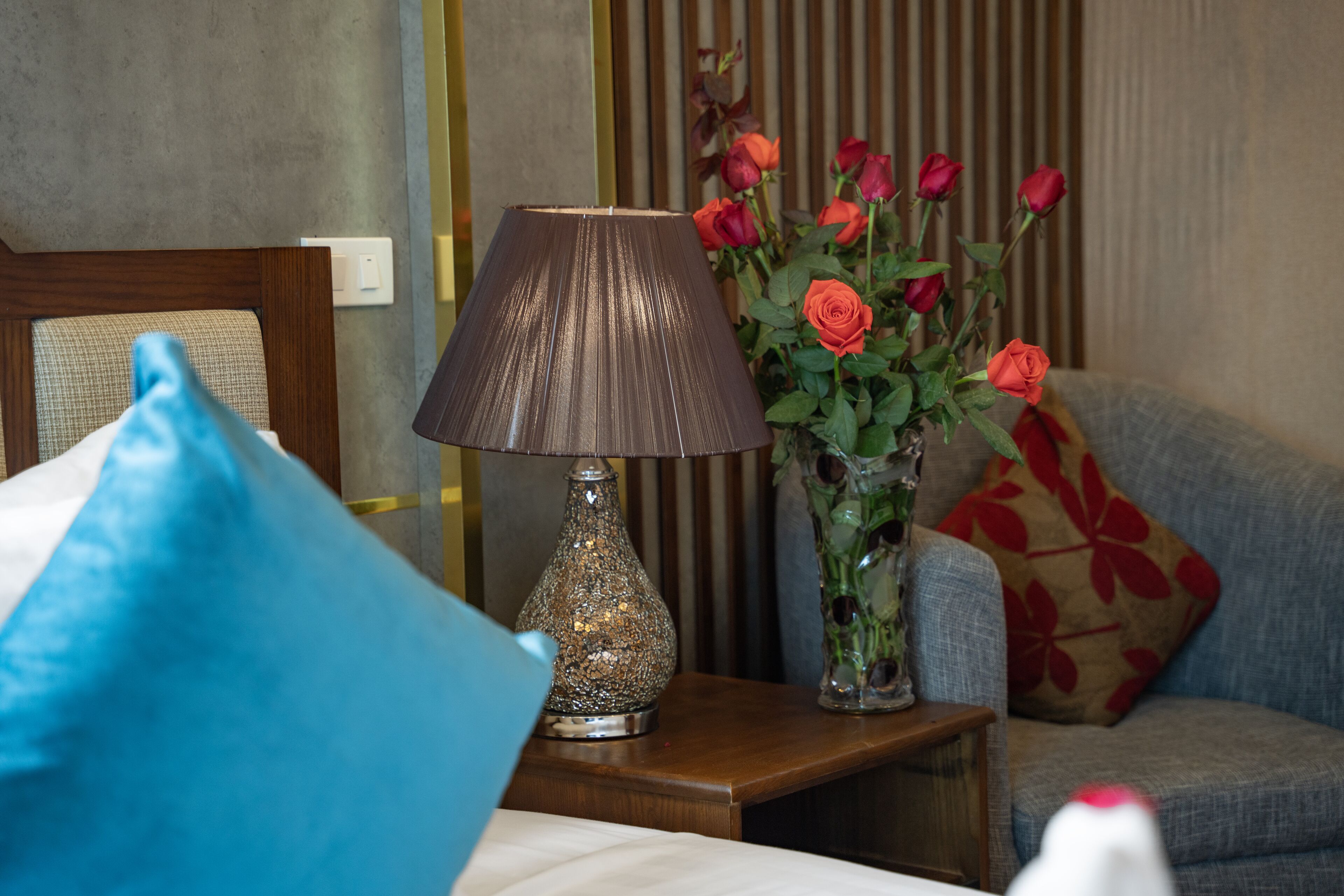 deluxe double room, 1 bedroom, city view, courtyard area | premium bedding, memory-foam beds, minibar, in-room safe