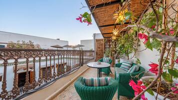 Chambre Signature, non-fumeur, dans la tour (Meyer) | Terrasse/Patio