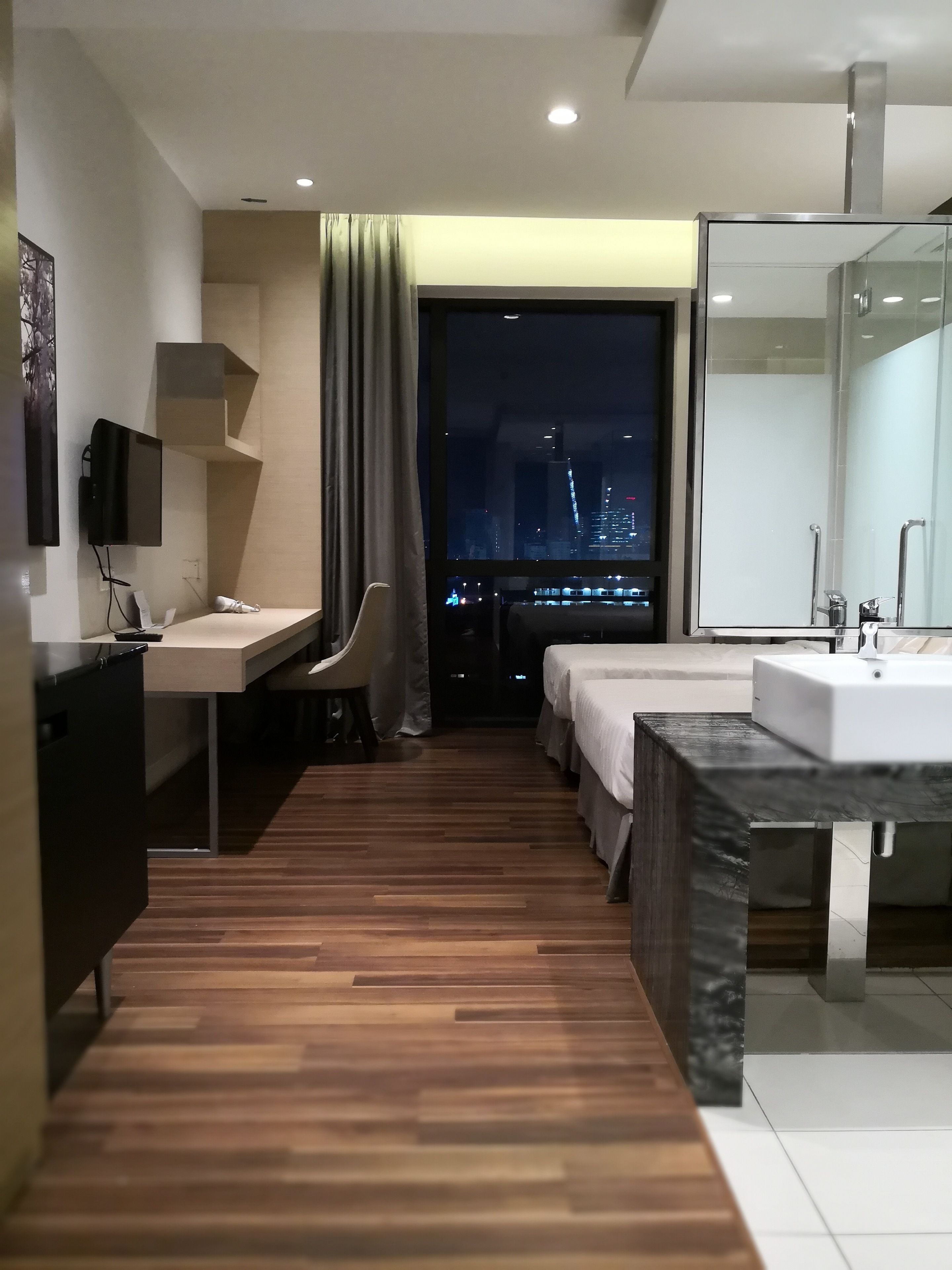 business twin room, 2 single beds, pool access, city view | egyptian cotton sheets, premium bedding, in-room safe