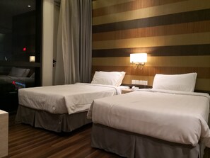 Business Twin Room, 2 Twin Beds, Pool Access, City View | Egyptian cotton sheets, premium bedding, in-room safe