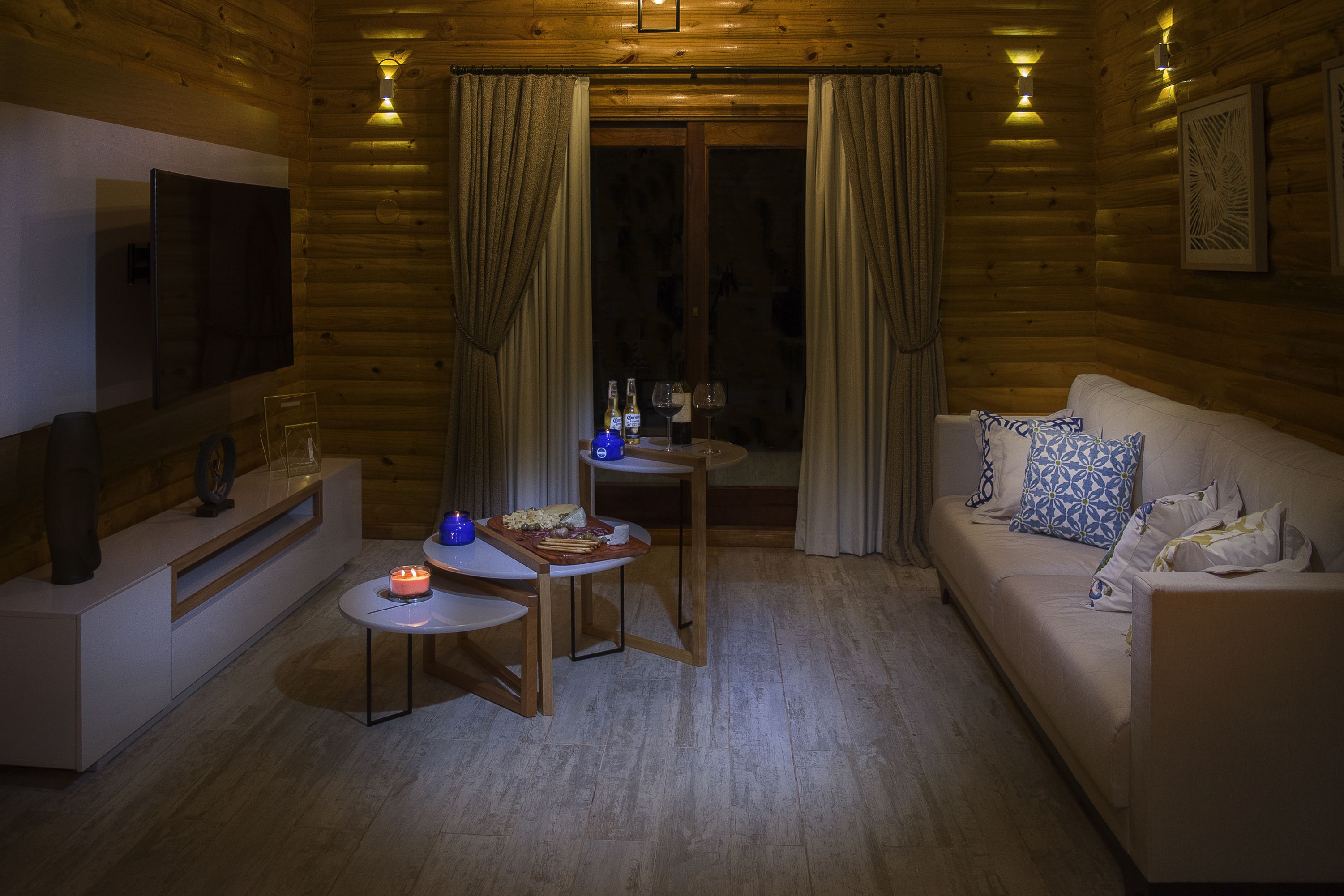 Deluxe Villa, 2 Bedrooms, River View | Living room | Smart TV