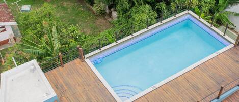 Utomhuspool