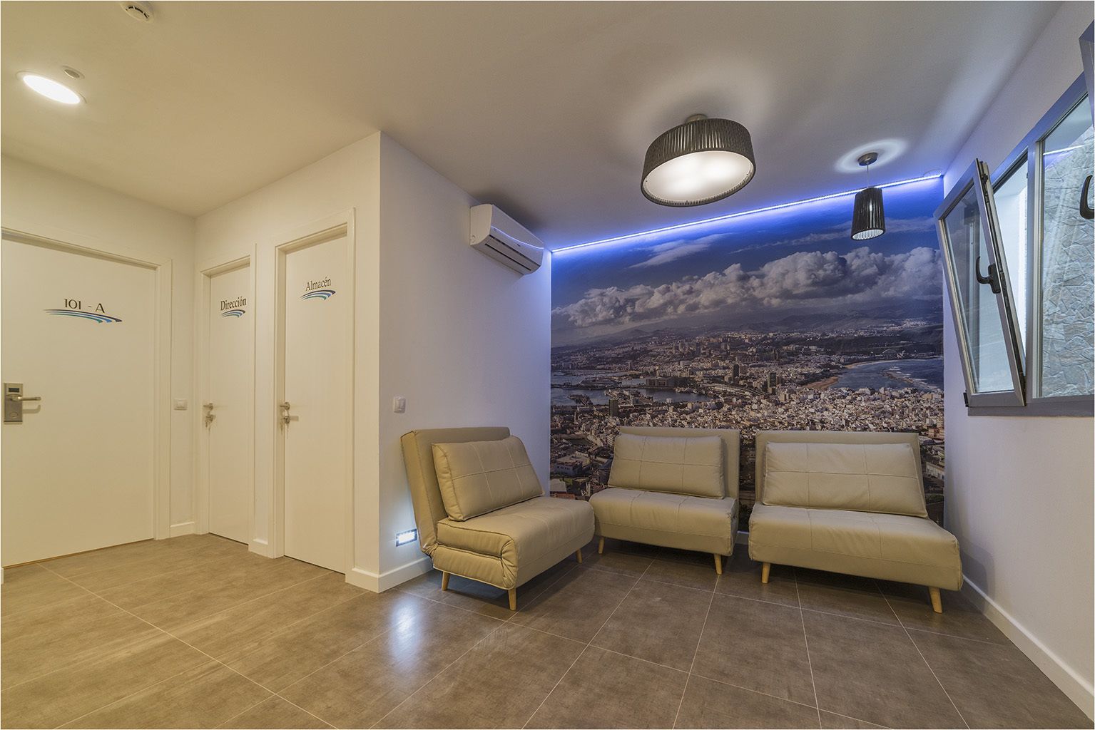 Khu tiếp khách ở sảnh