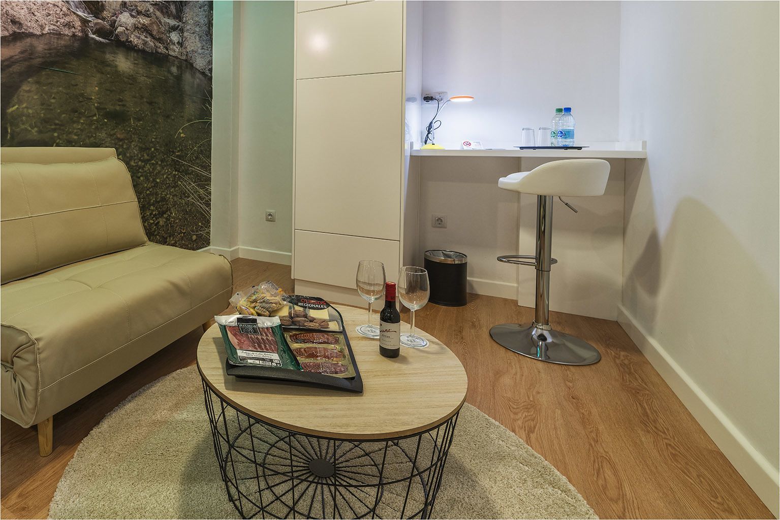 studio suite, 1 queen bed with sofa bed | premium bedding, down duvets, free minibar, in-room safe