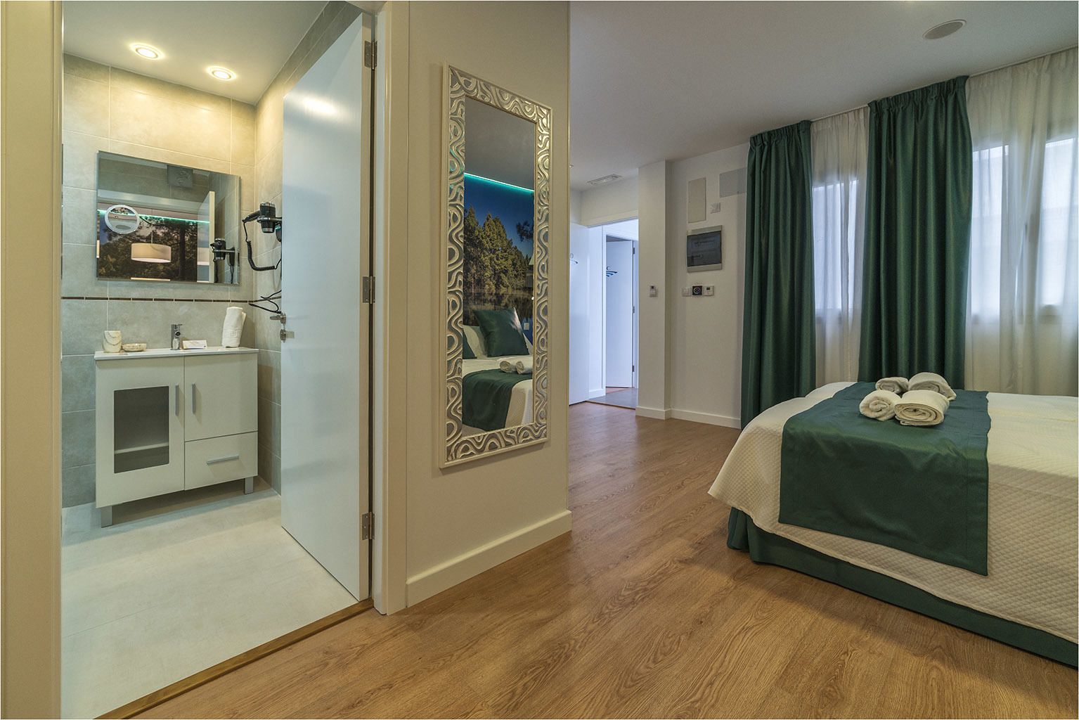 studio suite, 1 queen bed with sofa bed | premium bedding, down duvets, free minibar, in-room safe