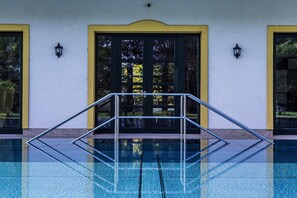 Udendørs pool